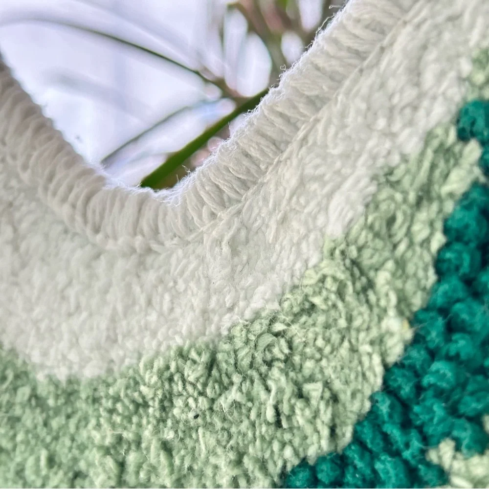 🌴Target Room Essentials Leaf - Shaped Bath Rug | Green and Yellow Bath